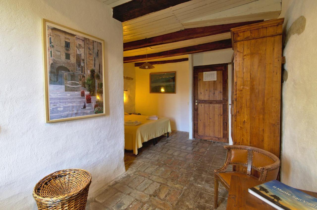 Bed and Breakfast La Girandola Cupramontana Exterior foto